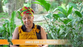 12 — Annick vibre à sa fréquence